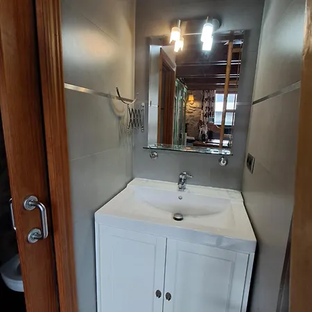 Chalet Borda Pinana Anciles